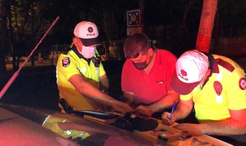 Isparta’da kısıtlamaya uymayanlara 245 bin 250 lira ceza
