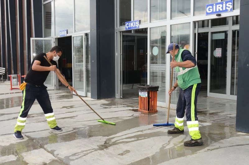 Vatandaşların alışverişlerini hijyenik bir ortamda yapmaları için çalışmalar sürüyor
