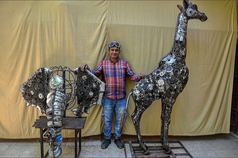Belçika’dan sipariş aldı, atık hurdaları sanat eserine dönüştürüyor
