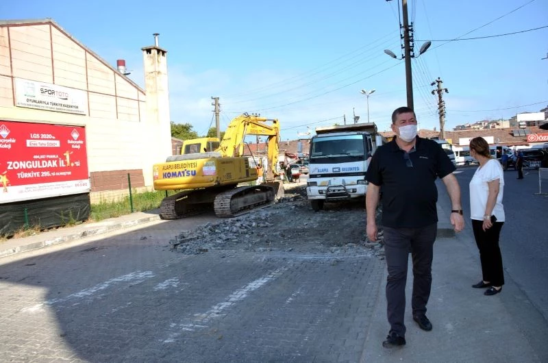 9 bin ton asfalt dökülecek
