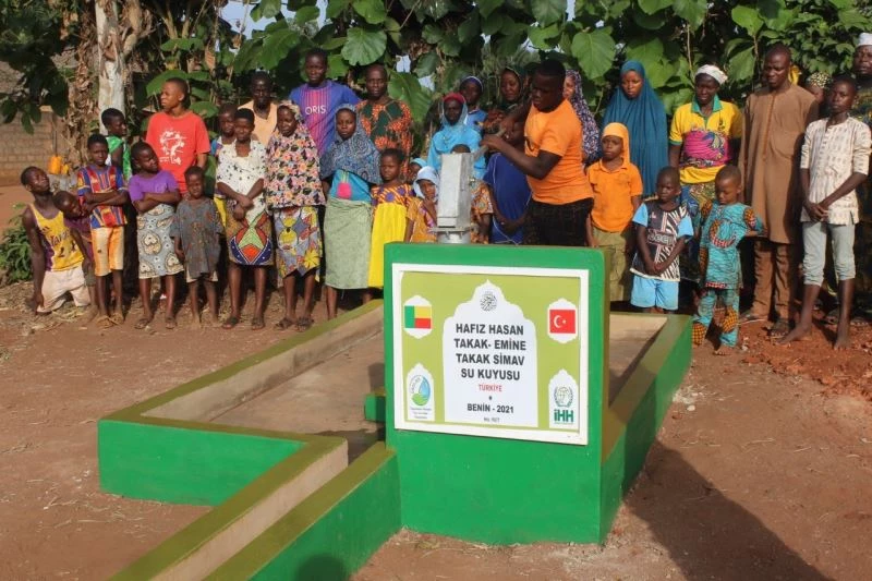(ÖZEL) Simavlı hayırsever vatandaştan Benin’e su kuyusu hayrı
