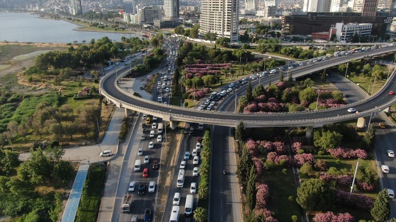 Başkan Soyer’den İzmir trafiğine tepki çeken ilginç çözümü
