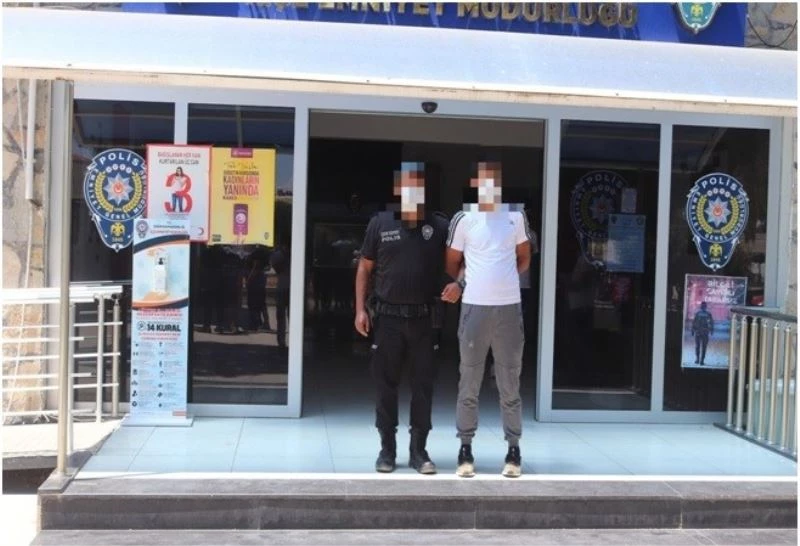 Motosiklet hırsızını bekçiler yakaladı
