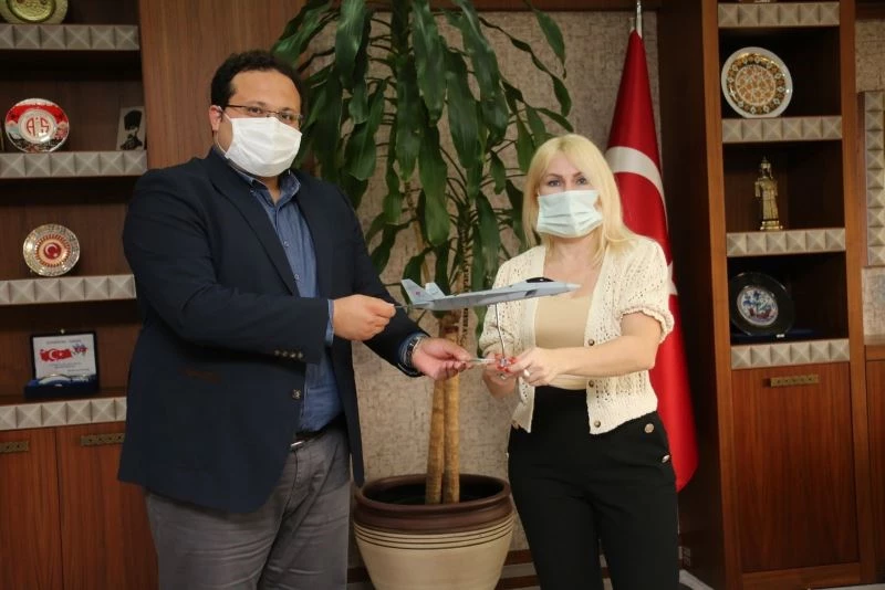 Milli Muharip Uçak’ın yazılımları Akdeniz Üniversitesi Antalya Teknokent’te yapılacak
