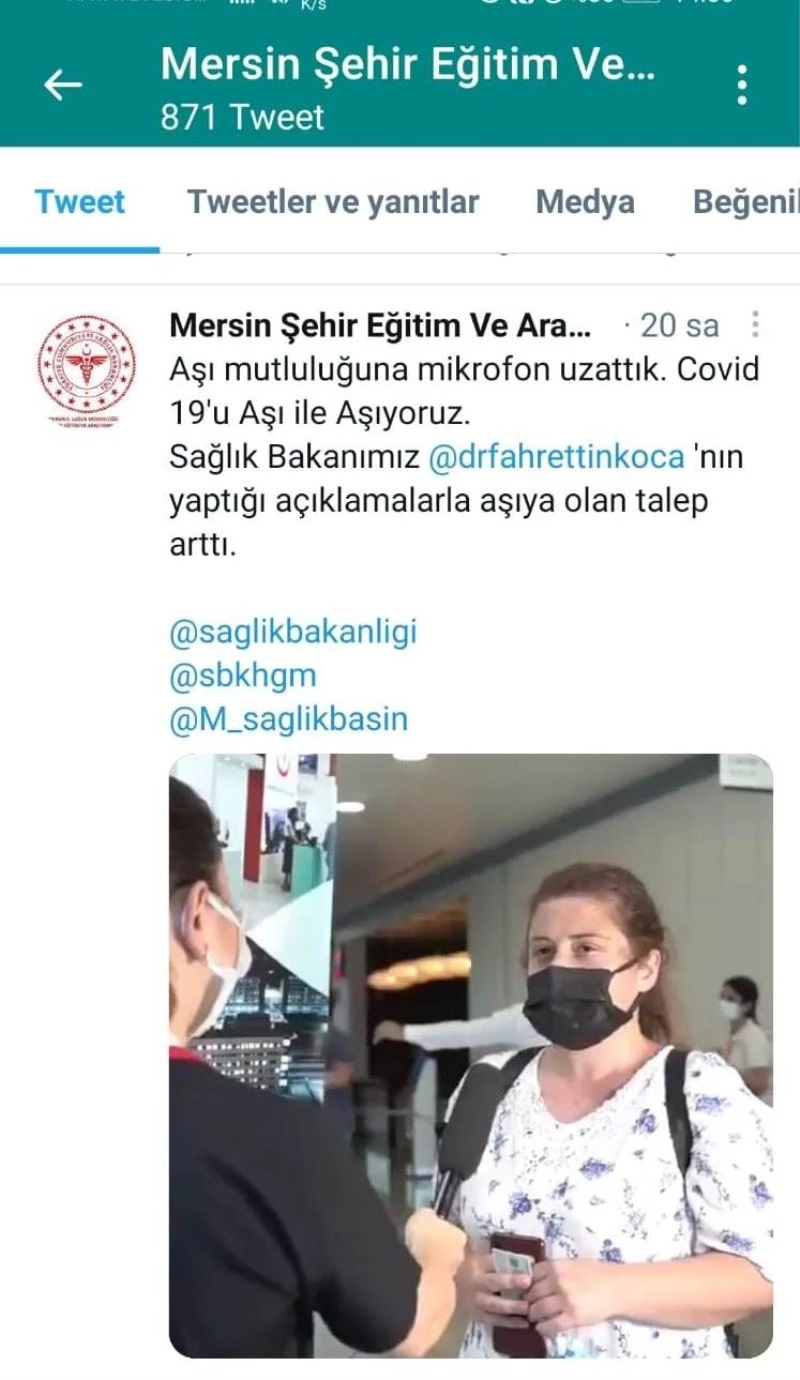 Mersin Şehir Eğitim ve Araştırma Hastanesi çalışanları aşı mutluluğuna mikrofon uzattı
