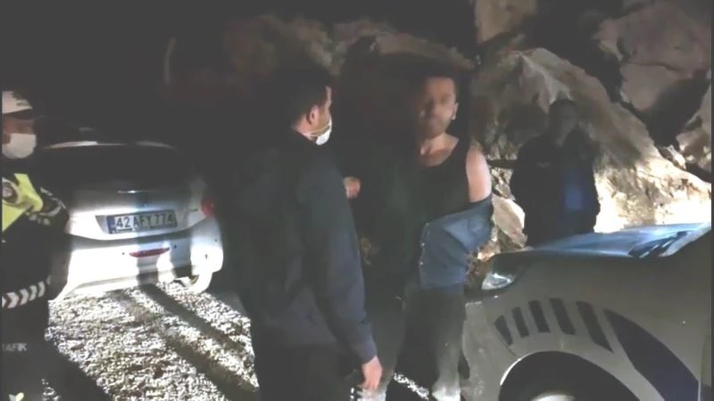 Kaza yaptığını fark etmeyen alkollü sürücü kovalamaca sonucu yakalandı
