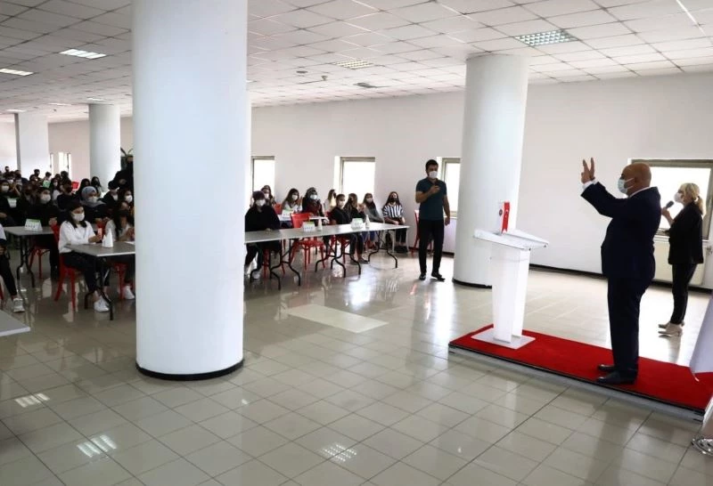 Keçiören Belediye Başkanı Altınok’tan gençlere: “İkbalimiz ve istikbalimiz sizlersiniz”
