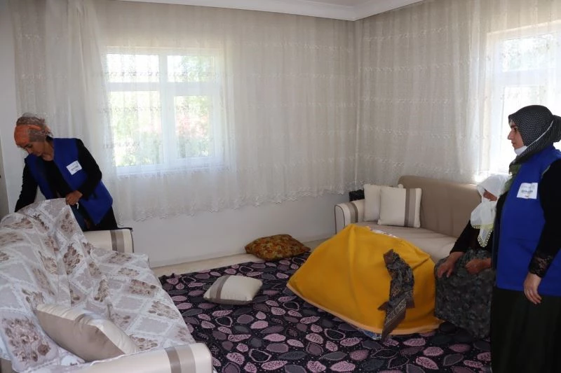 Küçük ellerden koca gönüllere sosyal destek
