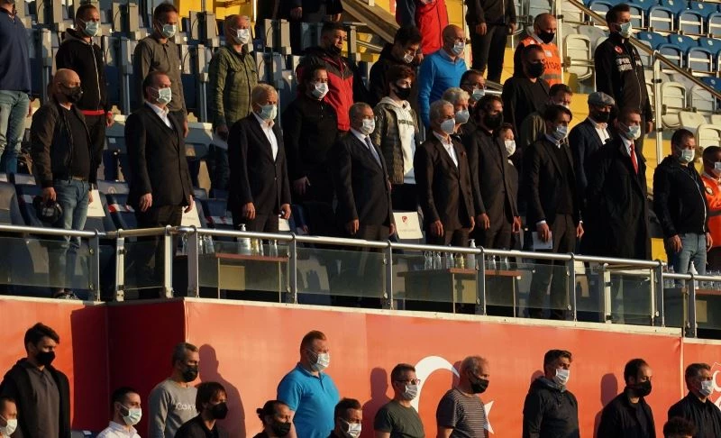 Türkiye U21 maçına teknik direktörlerden yoğun ilgi
