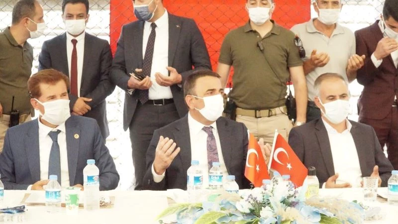 Siirt’te 25 yıldır husumetli olan iki aile barıştırıldı
