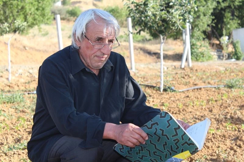 67 yaşında mezun olan fizikçi Zeki amcanın yeni hedefi yüksek lisans
