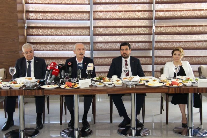 GGC Başkanı İbrahim Ay’dan Kılıçdaroğlu’na yerel basın dosyası
