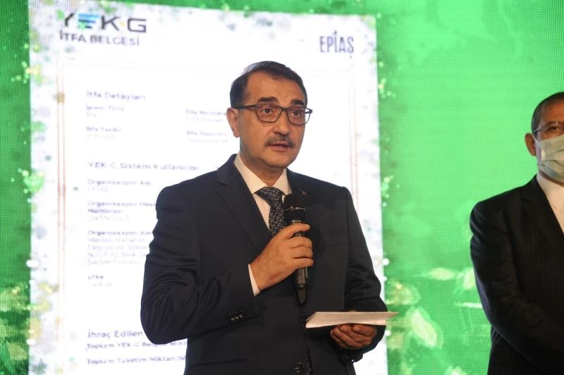 Bakan Dönmez: ‘’Yenilenebilir enerji üreticilerimiz için yeni bir ihracat kapısı olacak’’
