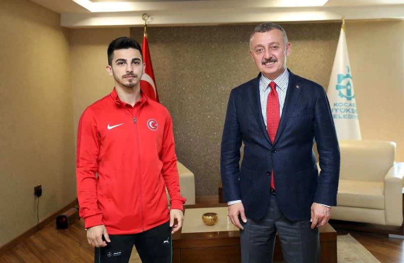 Başkan Büyükakın, “Eray ile gurur duyuyoruz”
