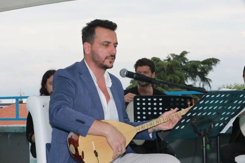 Adapazarı Belediyesi’nde kahramanlık türküleri
