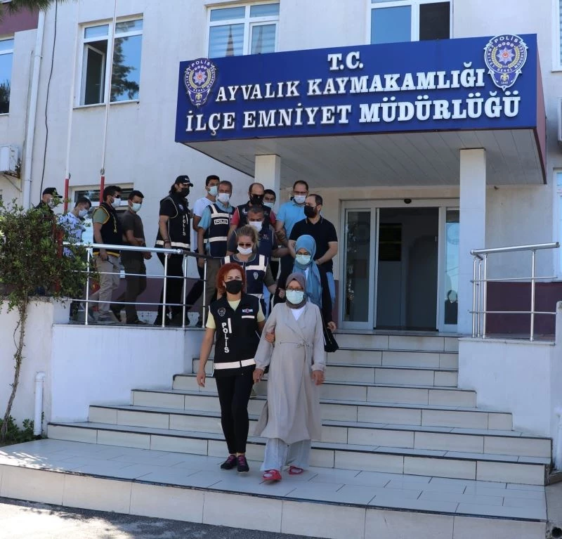 Ayvalık’ta denizde yakalan FETÖ üyelerine tutuklama yağdı
