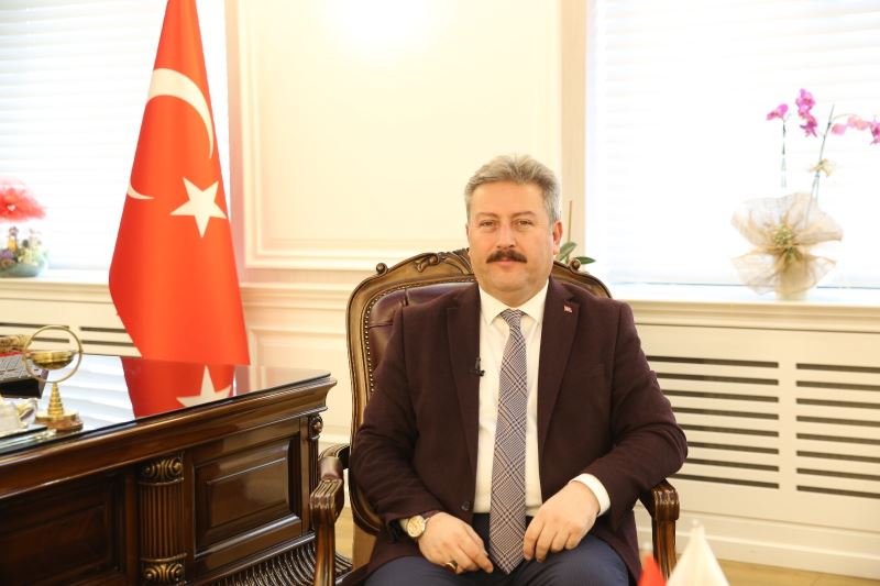 Başkan Palancıoğlu sporcu Funda Taşkın’ı tebrik etti
