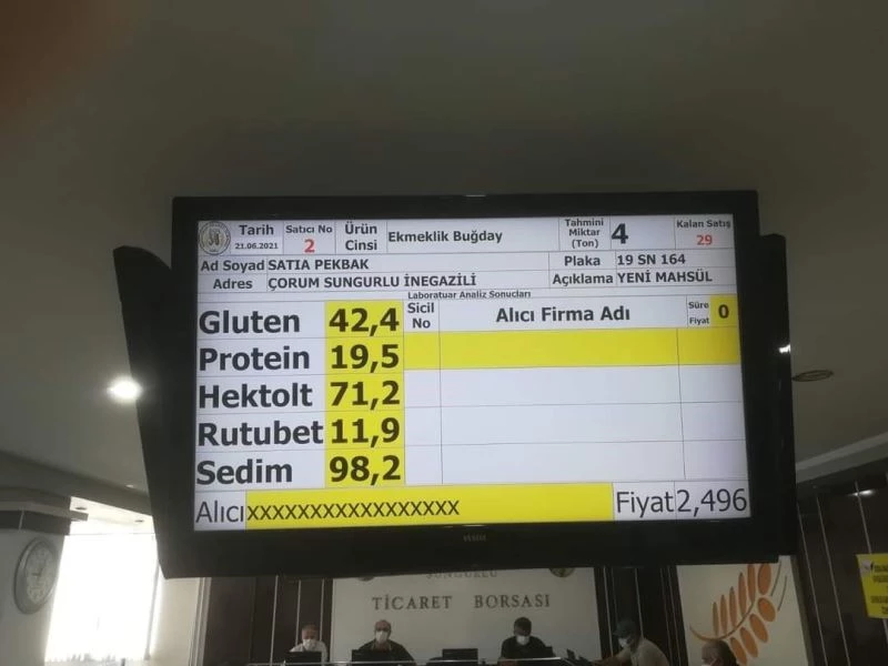 Sezonun ilk ekmeklik buğdayı borsada satıldı
