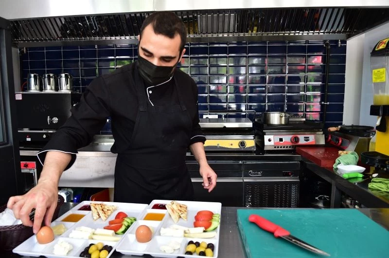 Büyük Kayaş Millet Kıraathanesi tamamlandı
