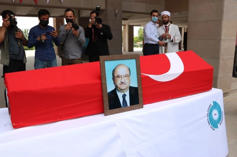 Niğde ÖHÜ kurucu Rektörü Yazgan için tören düzenlendi
