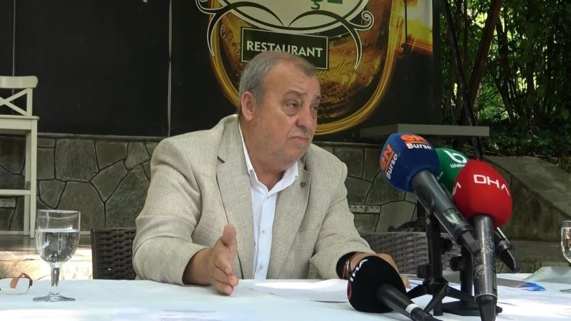 Saffet Akarsu, Bursaspor Divan Kurulu Başkan adaylığını açıkladı
