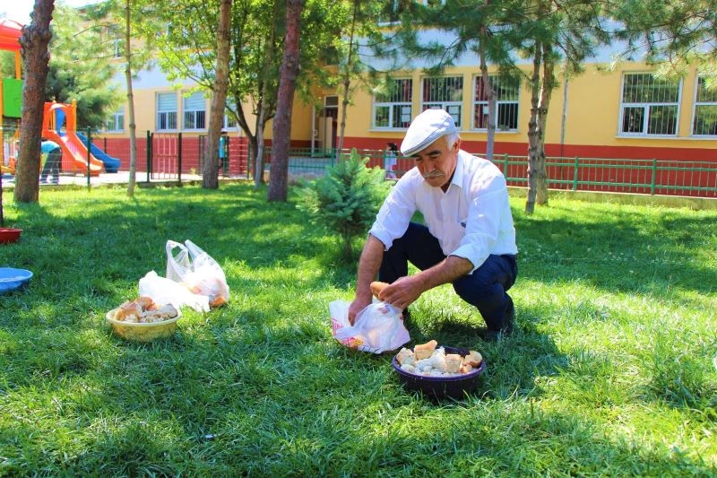 Emektar hizmetliden israfı önleme dersi
