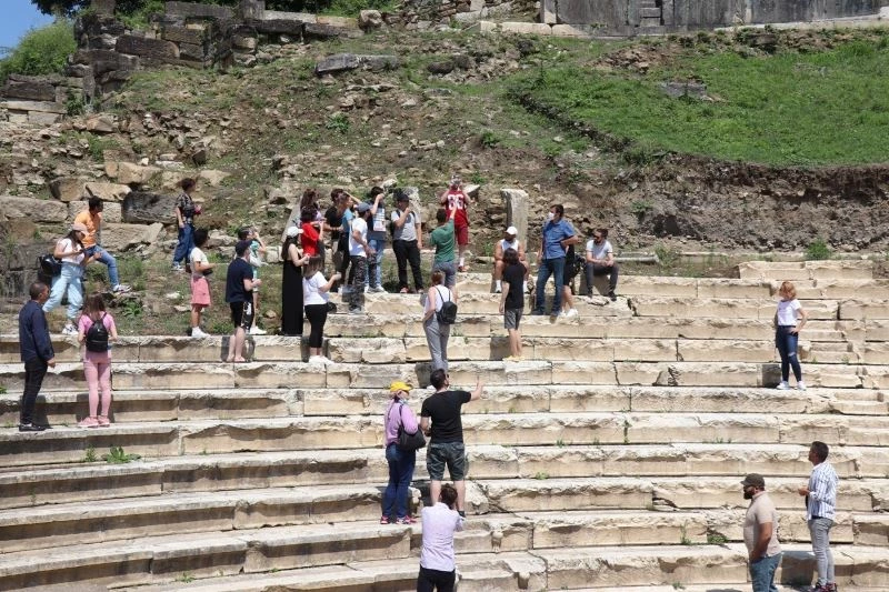 Antik kalıntılar yerli ve yabancıların beğenisini kazanıyor
