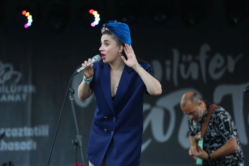 Ceylan Ertem konserinde Haluk Levent sürprizi
