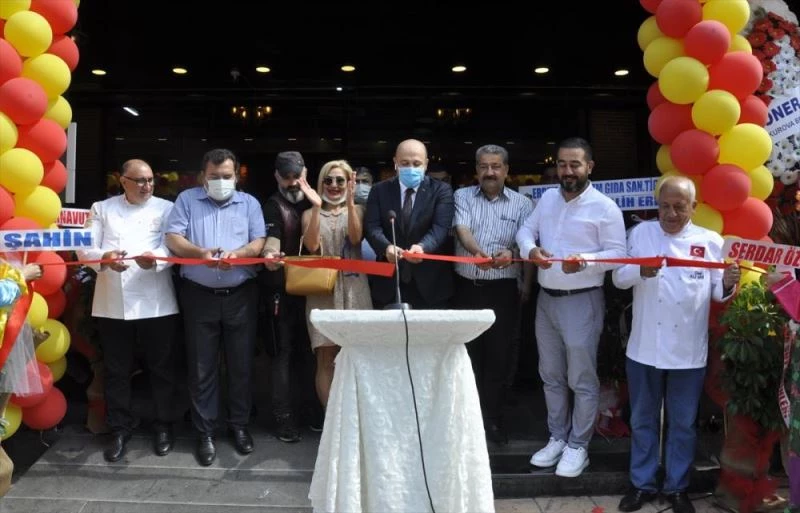 Adana’da İl Sağlık Müdürü Nacar ve TÜRES Şube Başkanı Serttaş açılışa katıldı