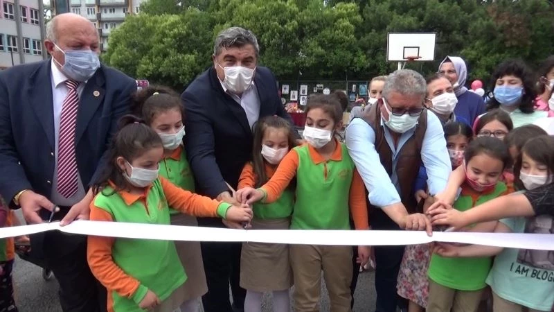 Sultangazili öğrencilerin el emeği ürünleri görücüye çıktı
