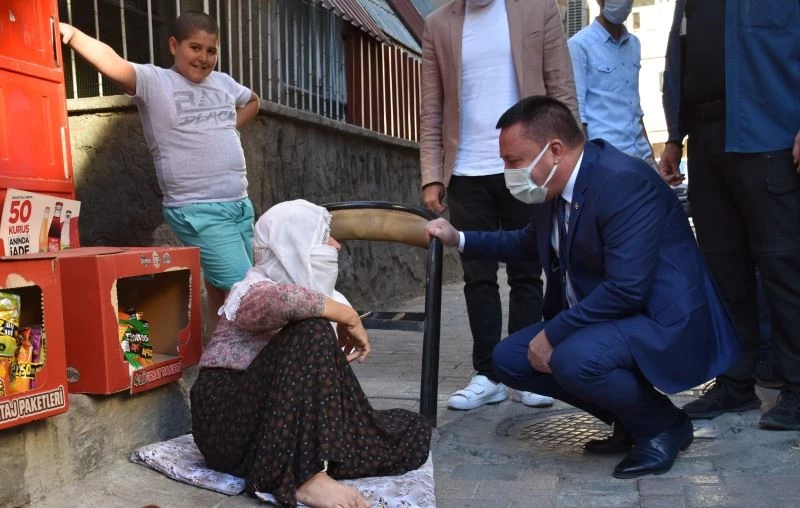 AK Partili Bağlar Belediyesinin hizmetleri CHP ve HDP medyasını rahatsız etti
