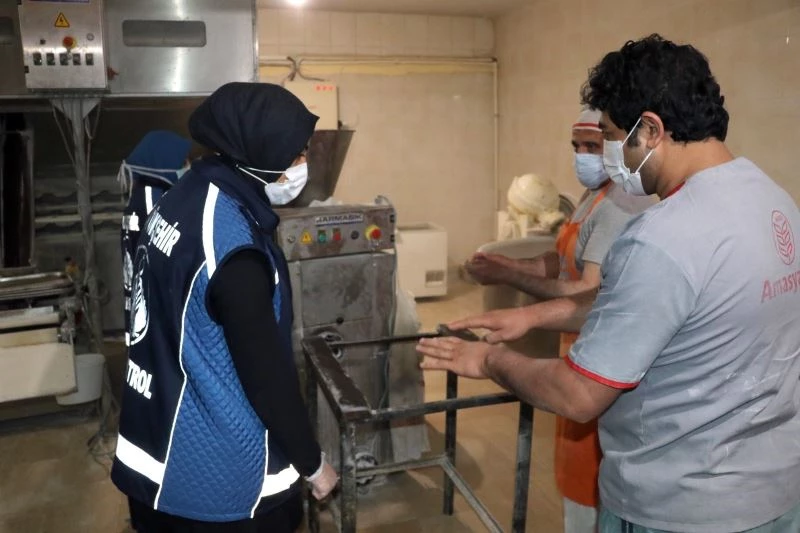 Van Büyükşehir zabıtası fırınları denetledi
