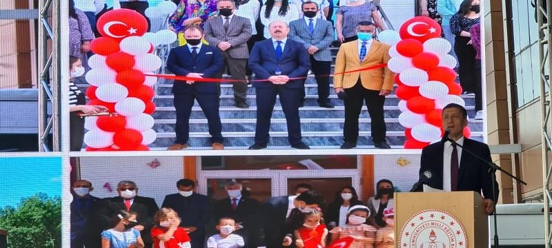 Bakan Selçuk: “Okul isimleri ile çocuklara  aslında bir vizyon, hedef, rol model gösteriyoruz”
