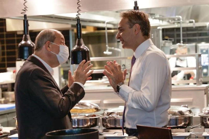 KKTC Cumhurbaşkanı Tatar, Yunanistan Başbakanı Miçotakis ile görüştü
