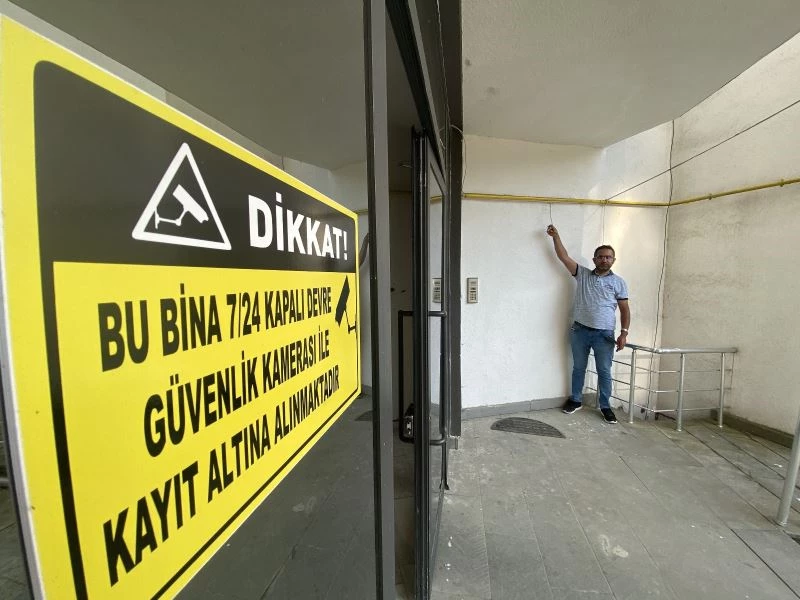 Güvenlik için kurulan güvenlik kameralarını çaldılar
