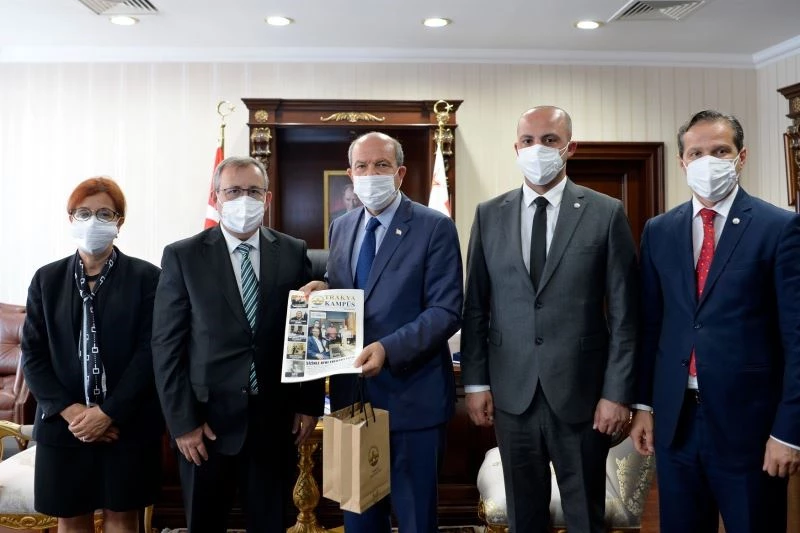 KKTC Cumhurbaşkanı Ersin Tatar, Rektör Tabakoğlu ve beraberindeki heyeti kabul etti
