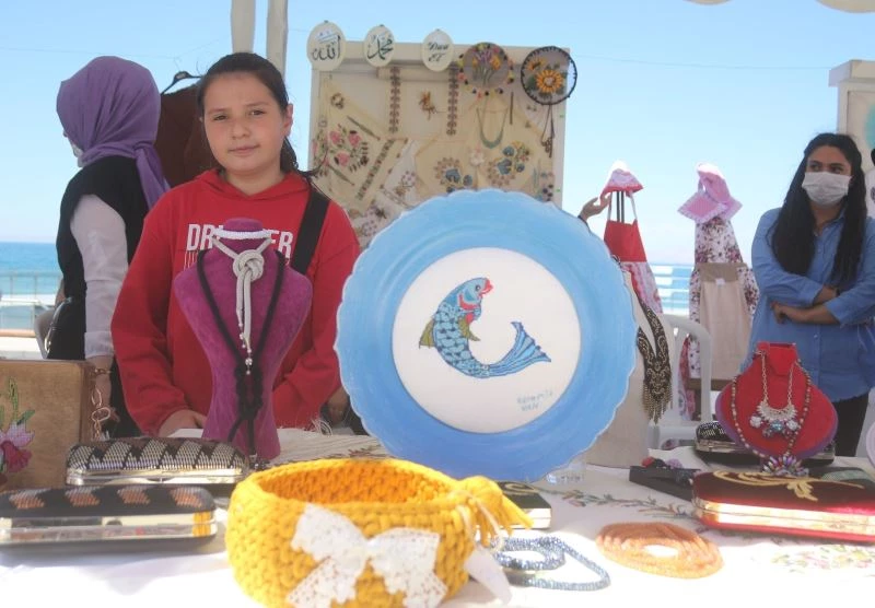 Edremitli kadınlar ‘el emeğini’ sergiledi
