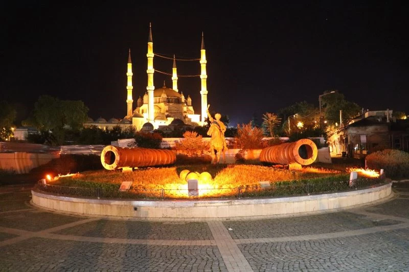 Son kısıtlama ile Edirne sessizliğe büründü
