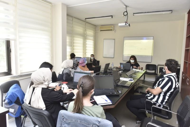 BUSKİ laboratuvar personeline metot eğitimi
