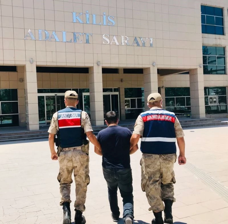 Cezaevi firarisi güvercin kümesinde yakalandı
