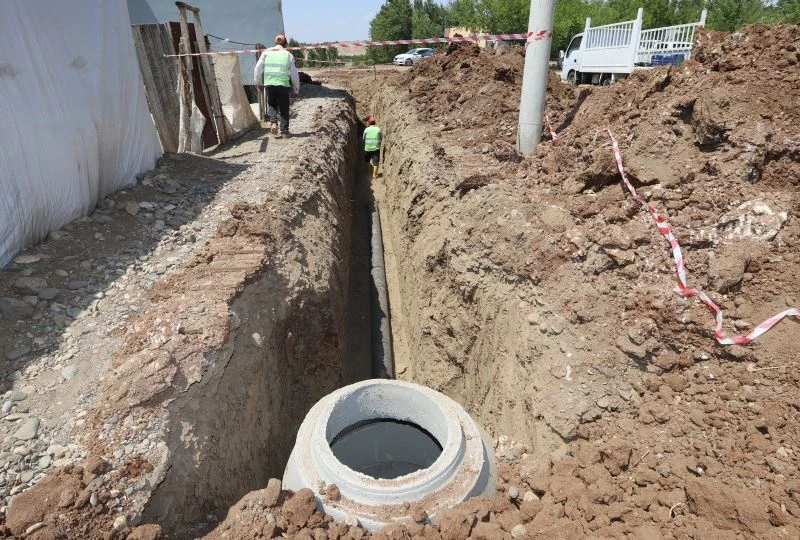 Sur Karpuzlu Mahallesinde altyapı çalışmaları hız kazandı
