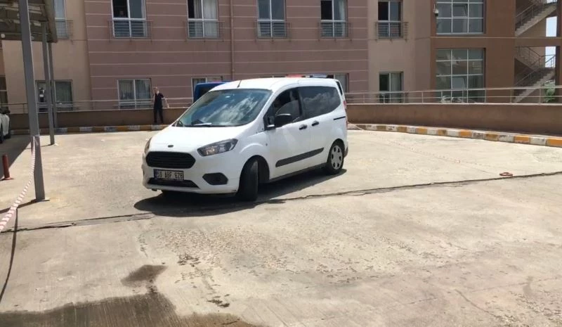 Üvey annesini öldüren 13 yaşındaki kız çocuğunun ifadeleri kan dondurdu
