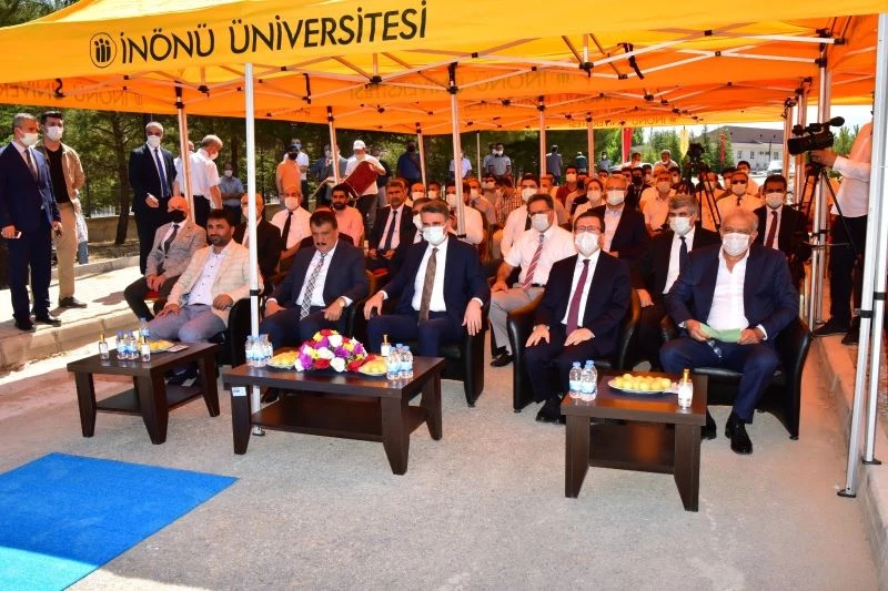 İnönü Üniversitesi’ne hayırsever iş adamından okul desteği
