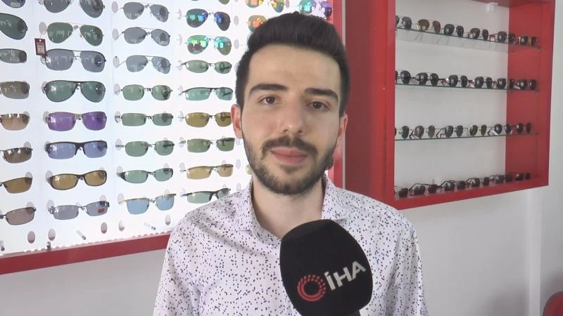  Çakma gözlük gerçeğine vesile
