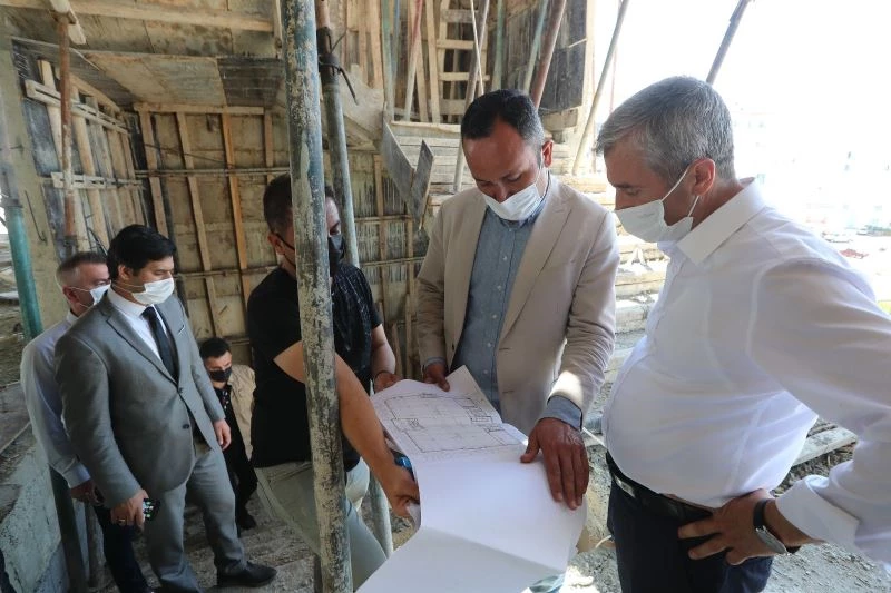 Şahinbey Belediyesi Mavikent’in çehresini değiştiriyor
