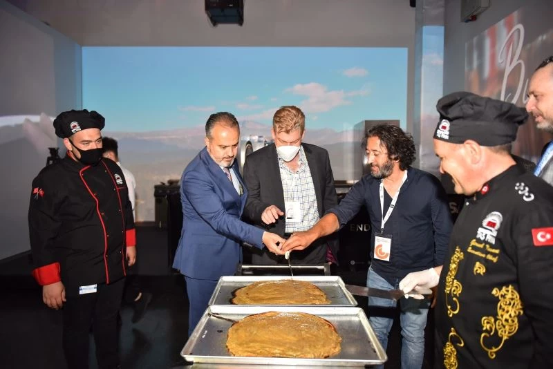 Bursa lezzetleriyle boy gösterdi
