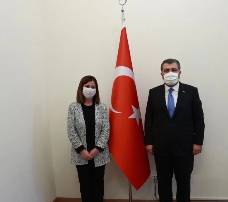 AK Parti Edirne Milletvekili Fatma Aksal Sağlık Bakanı Fahrettin Koca ile görüştü
