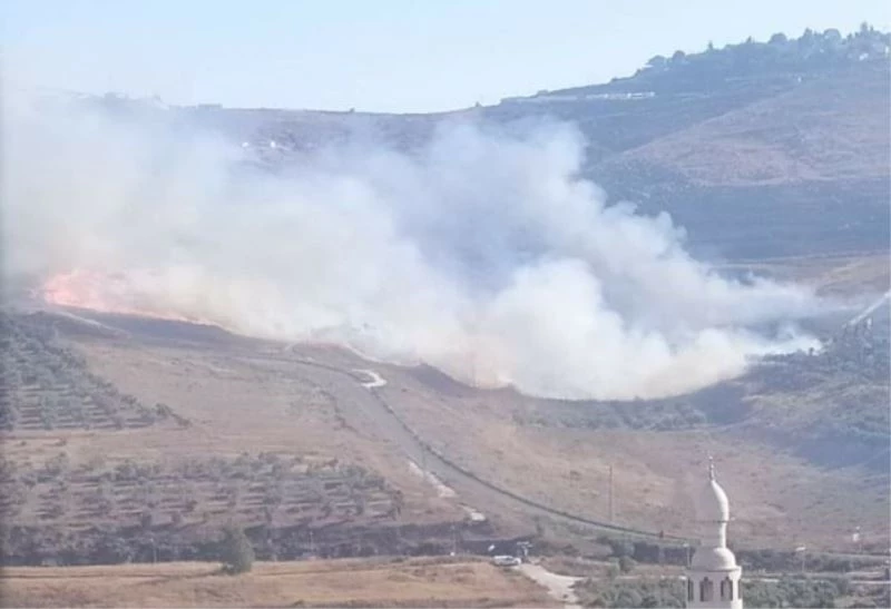 Yahudi yerleşimciler, Batı Şeria’da Filistinlilere ait tarım arazisini ateşe verdi
