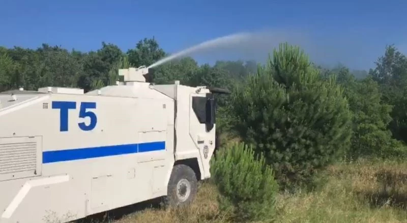 Bursa’da orman yangınına TOMA’lı müdahale
