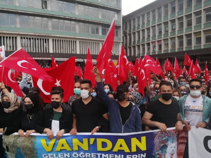 Yurdun dört bir yanından gelen öğretmenlerden “40 bin ek atama” talebi
